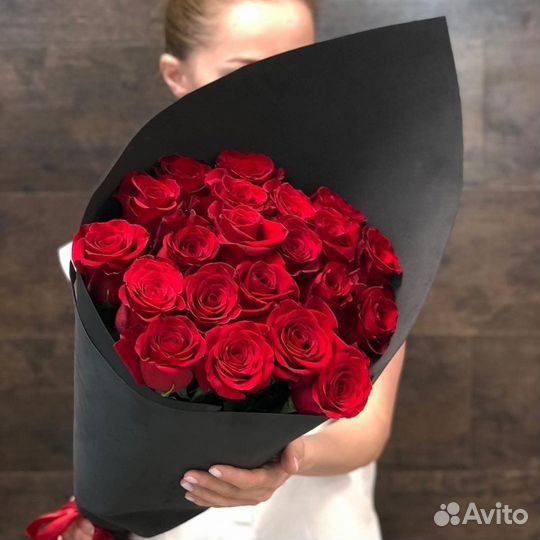 19 35 красных роз, букет роз доставка Усть-Лабинск