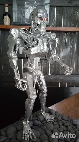 Фигурка Терминатора Т-800