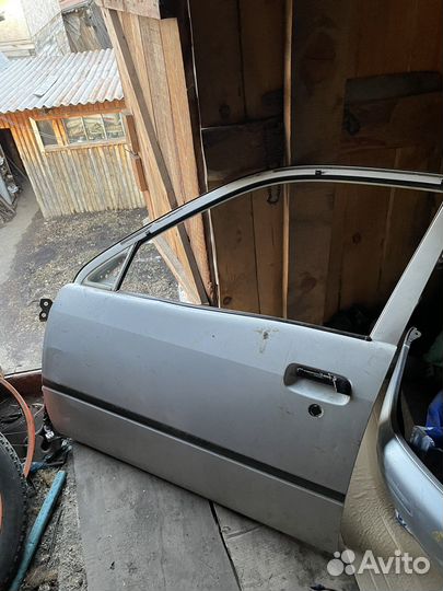 Двери toyota starlet