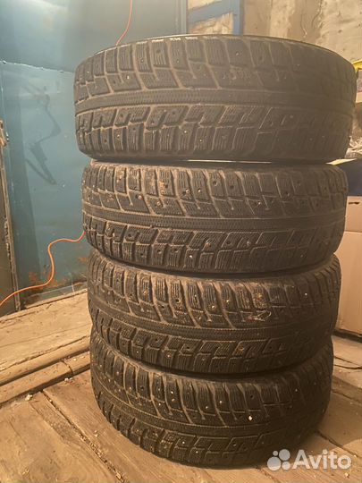 Kumho I'Zen KW22 205/60 R16