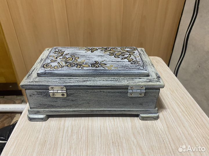 Деревянная шкатулка (ручная работа, кедр)