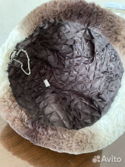 Женские меховые шапки