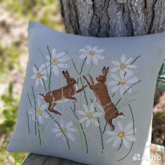 Вышиваю крестиком. Журналы. Подушки с вышивкой