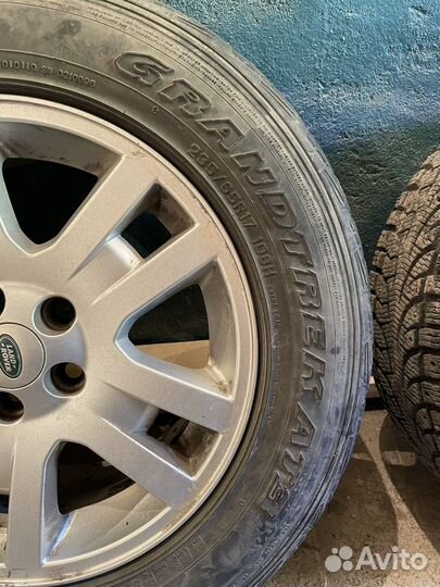 Dunlop Grandtrek AT3 245/65 R17