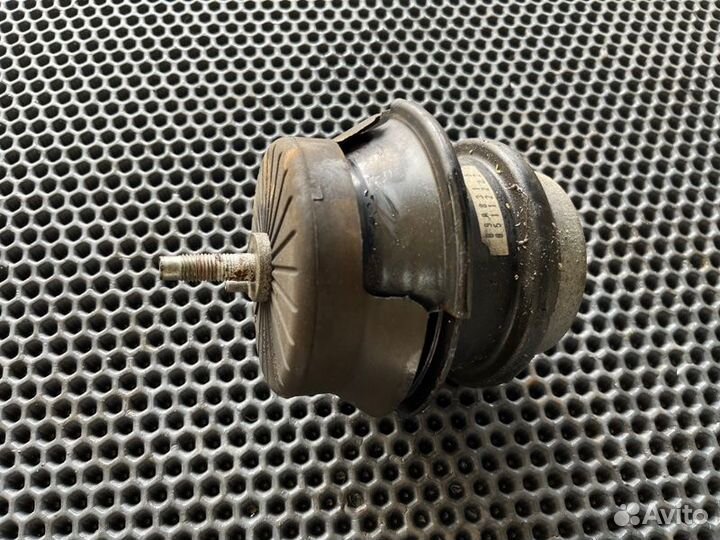 Подушка двигателя Infiniti QX70