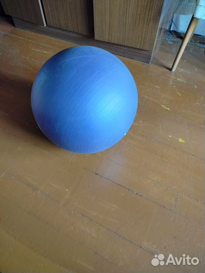 Гимнастический мяч фитбол