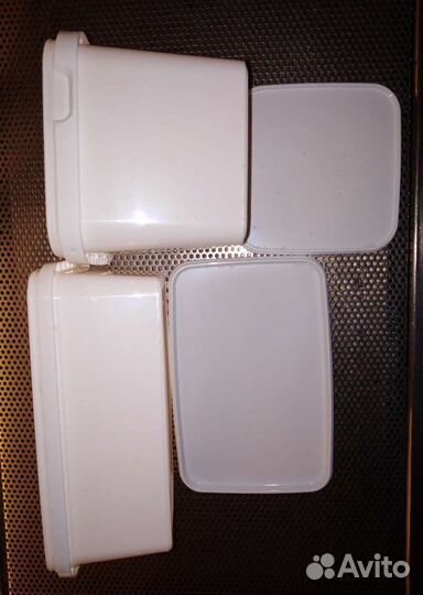 Пластиковый контейнер