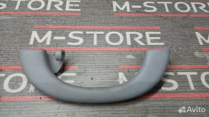 Ручка потолка задняя правая Mercedes-Benz E-Class