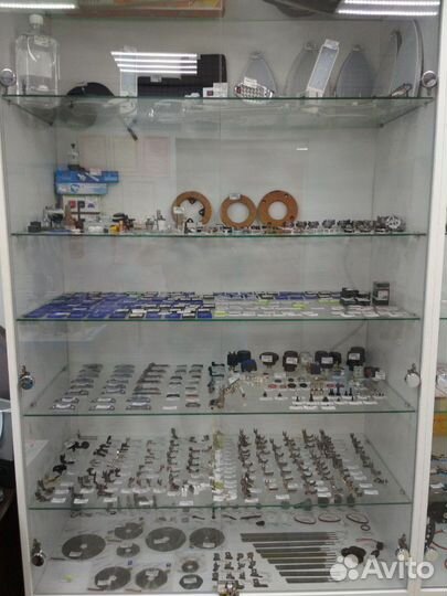 Запчасти для швейных машин иглы, шпули, лапки,челн