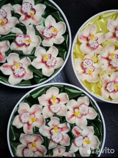 Шоколадные розы, пионы, орхидеи