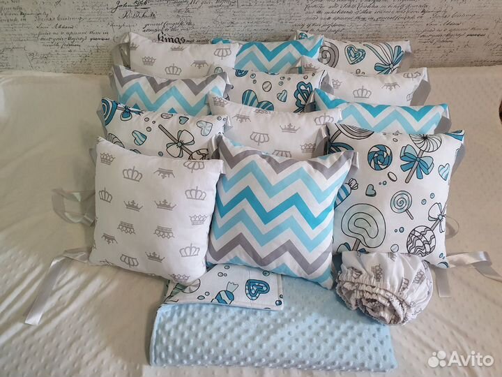 Бортики в кроватку. новые