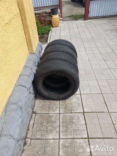 Continental ContiVikingContact 5 215/65 R16 98H