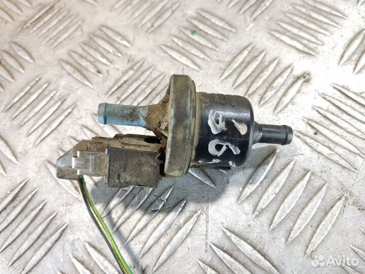 Клапан вентиляции топливного бака Volkswagen Polo