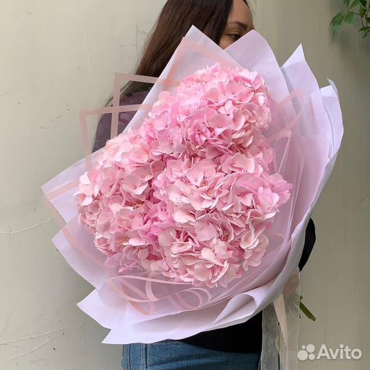 Букет из розовых гортензий 35 шт