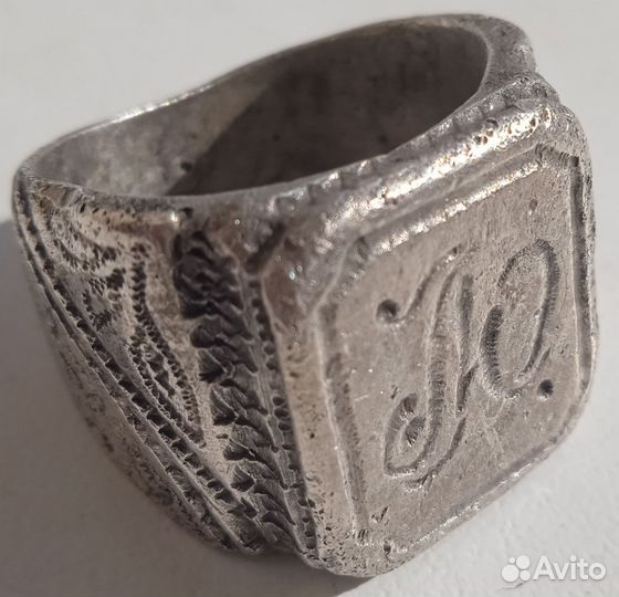 Серебряный перстень