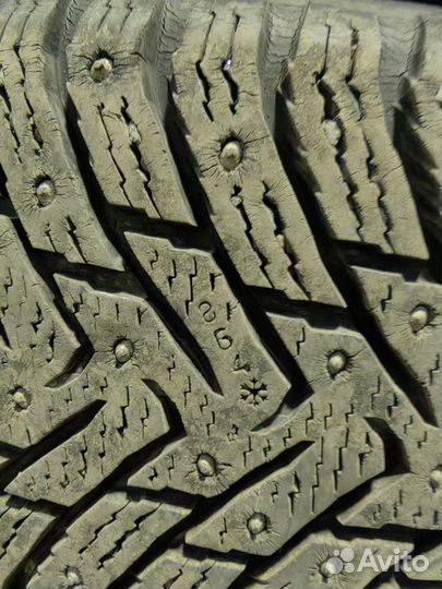 Nokian Tyres Hakkapeliitta 8 225/55 R17