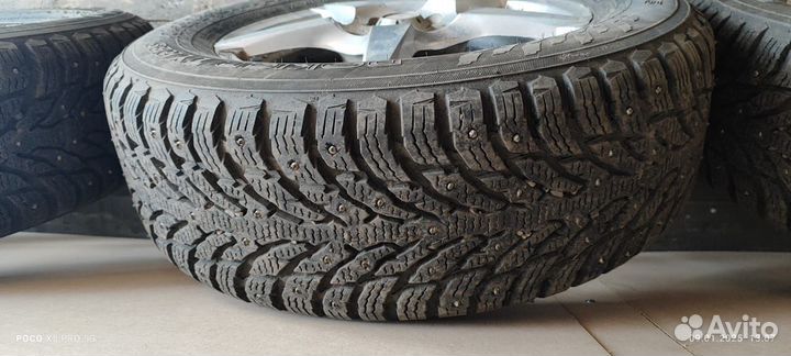 Nokian Tyres Hakkapeliitta 9 215/65 R16