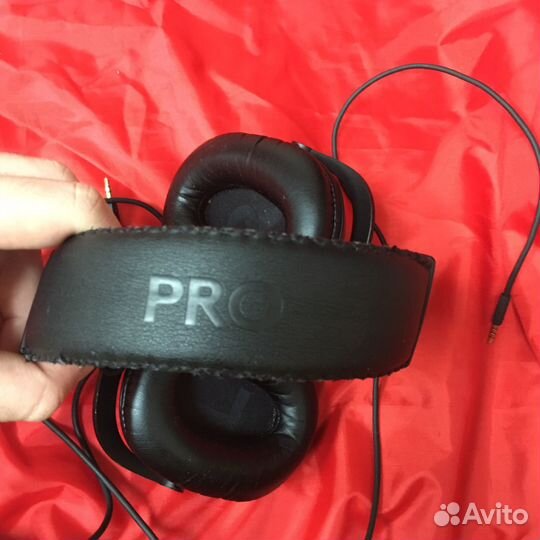 Игровые наушники Logitech G PRO X