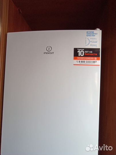 Холодильник indesit
