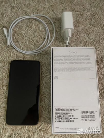 iPhone Xr, 64 ГБ