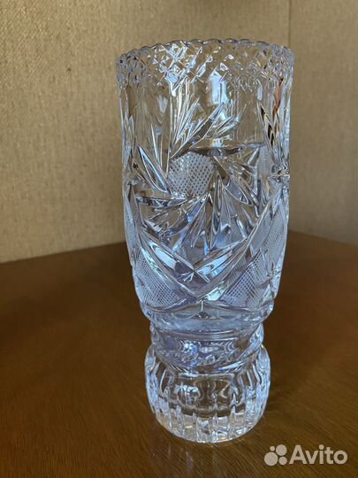 Ваза для цветов хрустальная