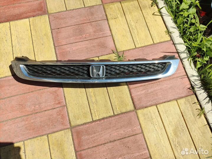 Передний бампер Honda Logo