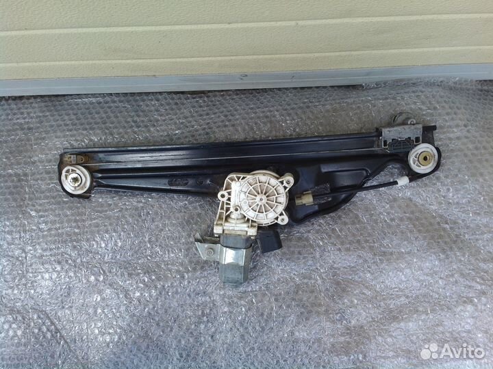 Бмв 5 Е60-стеклоподъемник задней правой двери