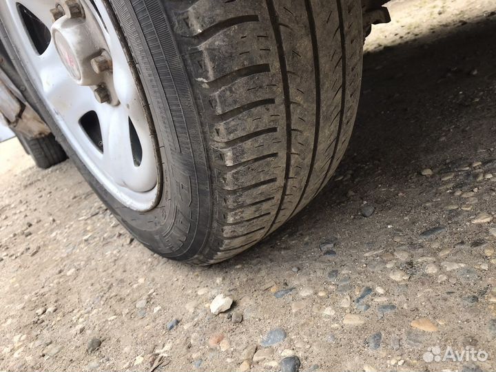 Волга газ 31105 по запчастям