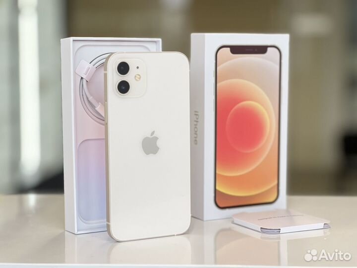 iPhone 12, 64 ГБ