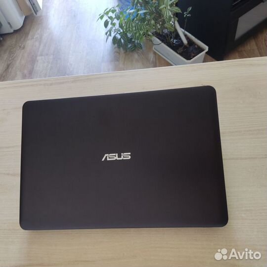 Мощнейший, игровой Asus,12Gb,SSD 240Gb,i3-7100U