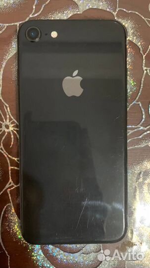 Телефон iPhone 8 64 gb