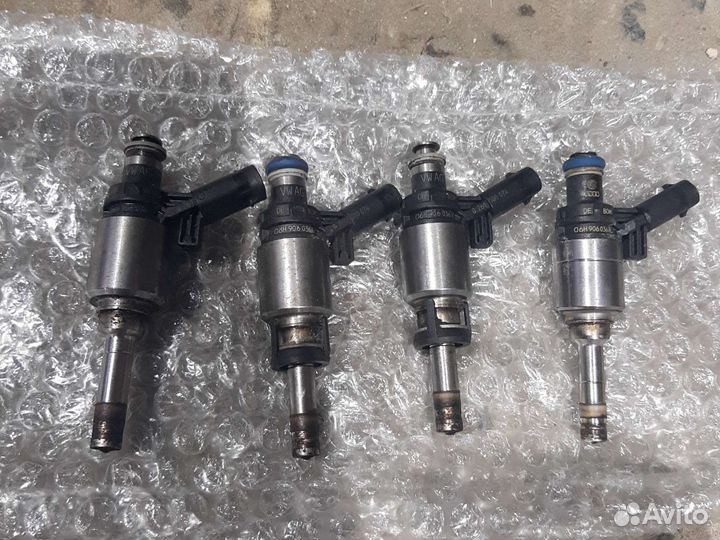 Форсунка 1.8 TSI VW Passat B7