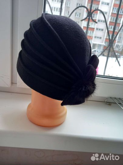 Шапочка женская