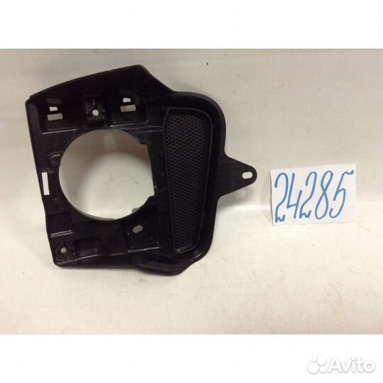 Lexus LX кронштейн крепления птф правый