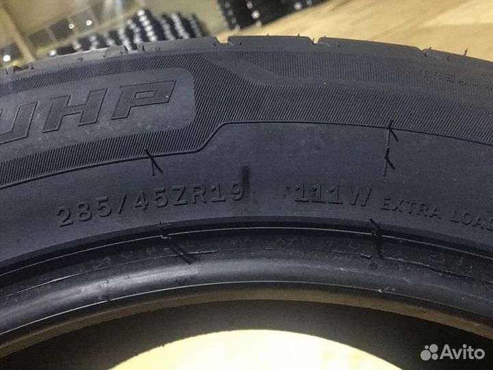 Windforce Catchfors UHP 285/45 R19 111W