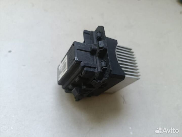 Резистор печки Реостат Пежо 308/408