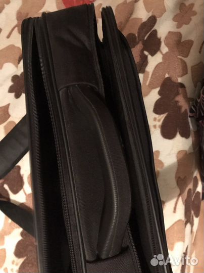 Портфель для ноутбука