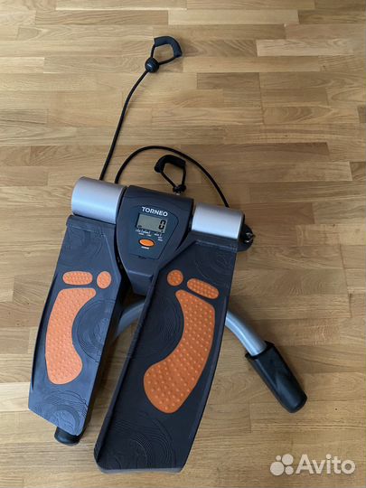 Тренажер Поворотный мини-степпер Torneo Twister