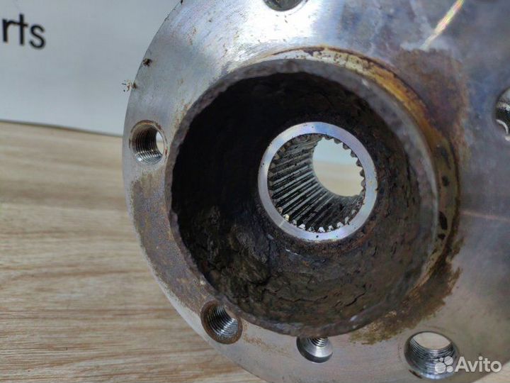 Кулак поворотный задний левый Bmw X5 Рест E70 рест