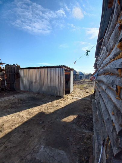 Дом 27,6 м² на участке 5,6 сот.