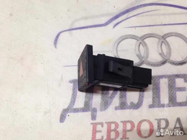 Кнопка аварийной сигнализации VW Touareg 2002-2010