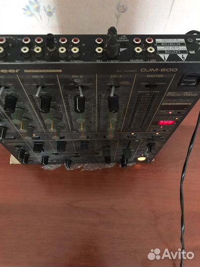 Pioneer Микшерный пульт DJM 600