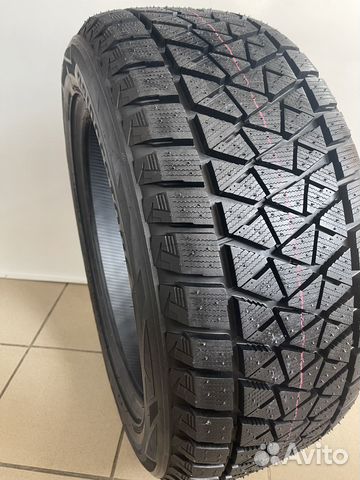 Bridgestone Blizzak DM-V2 235/65 R17 108S