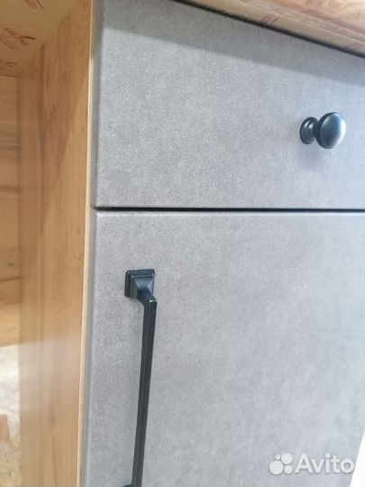 Письменный стол