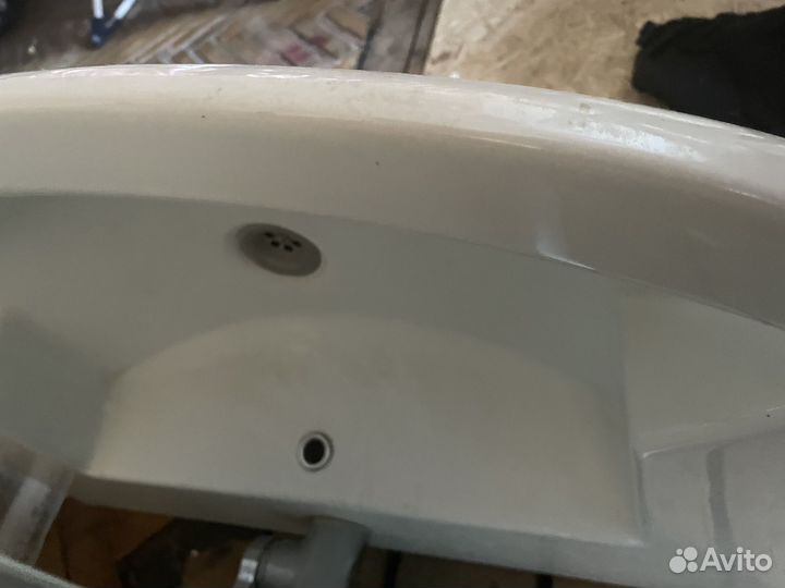 Раковина с тумбой