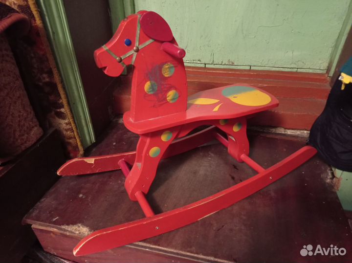 Лошадка-качалка