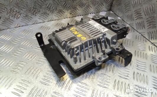 Блок управления двс renault scenic 2 (GBN13PC01)