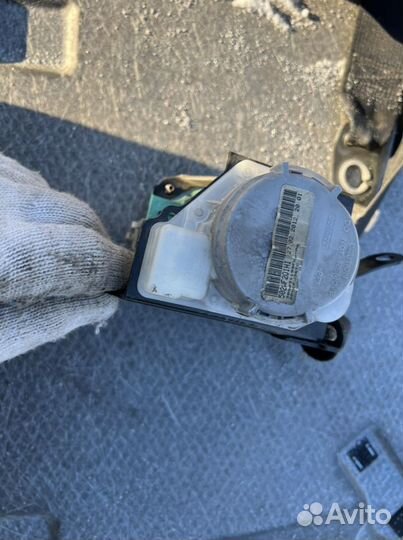 Ремни безопасности передние Toyota Verso 09-18 R2