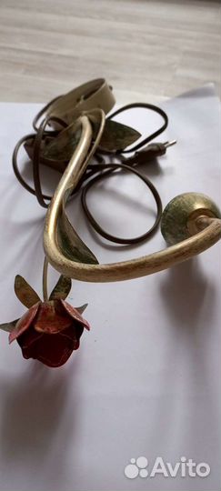 Светильник настенный