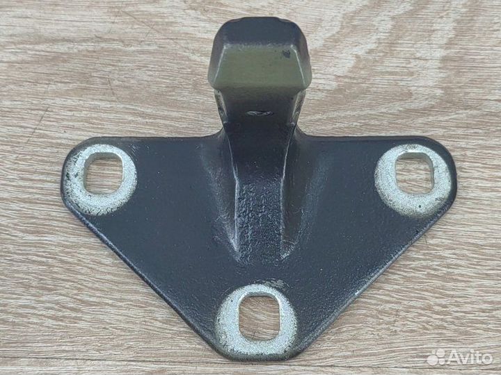 Петля двери багажника Bmw X5 Рест E70 рест N55B30